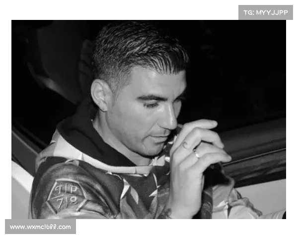 博格坎普拒绝加盟皇马背后的深层原因及其对职业生涯的影响 博格坎普拒绝加盟皇马背后的深层原因及其对职业生涯的影响